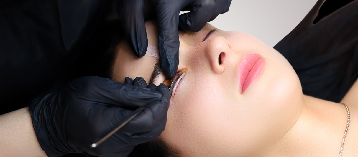 Technique coréenne de rehaussement de cils