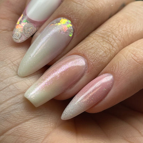 Hybrid Nail System – Stabil wie Acryl,  flexibel wie Gel
